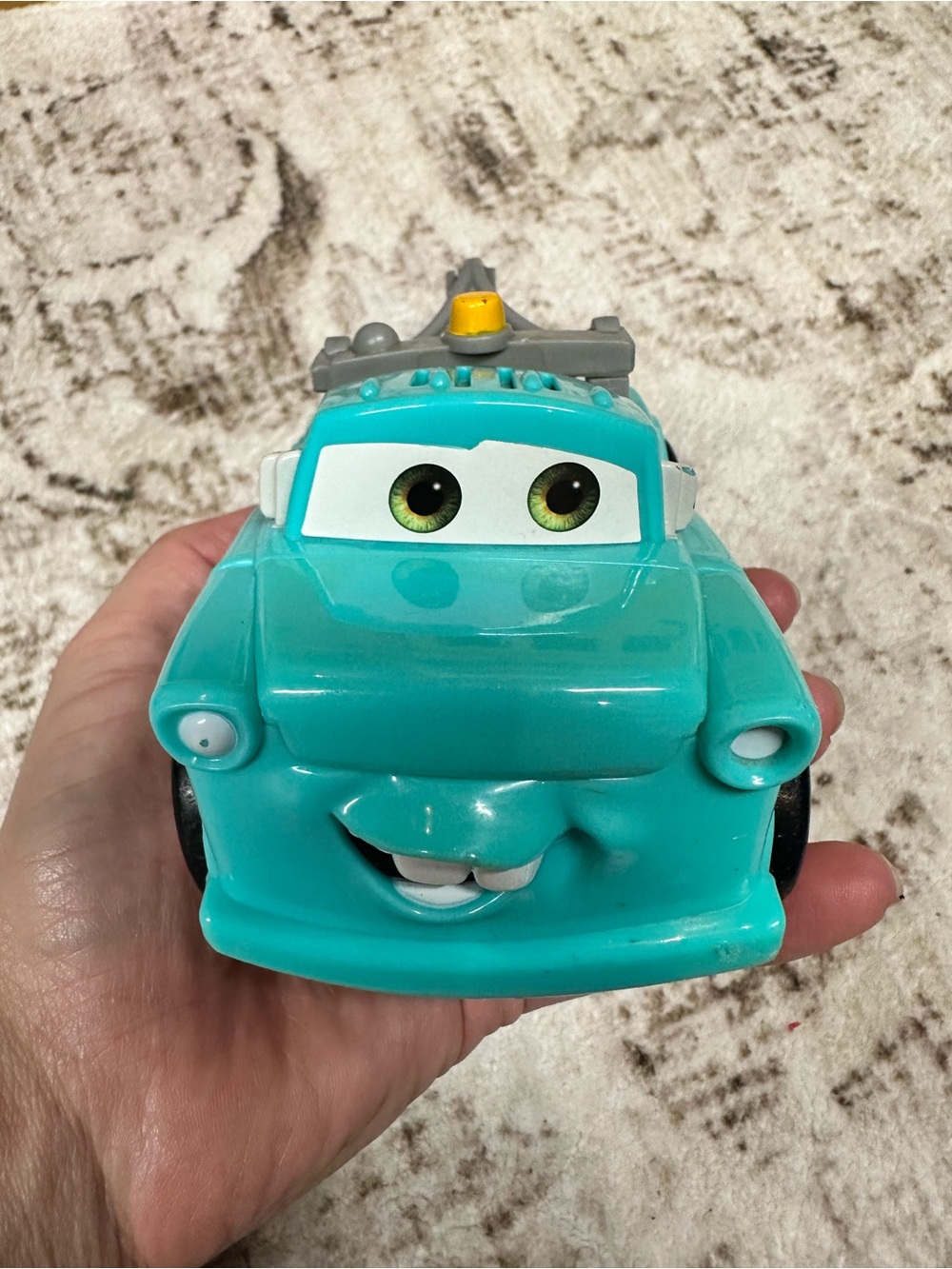 Disney Pixar Cars Shake 'N Go Talking Blue Teal Tow Mater Truck 2005 Mattel